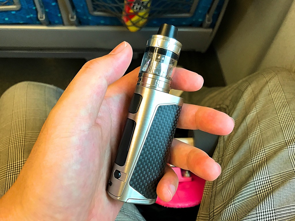 「eVic Primo Mini with ProCore Aries by Joyetech」スターターレビュー