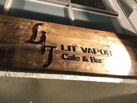 大阪・中央区「LIT VAPOR Cafe & Bar（リットベイパー）」VAPEショップレビュー